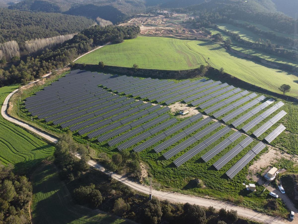 La nova planta de Som Energia a Navàs.