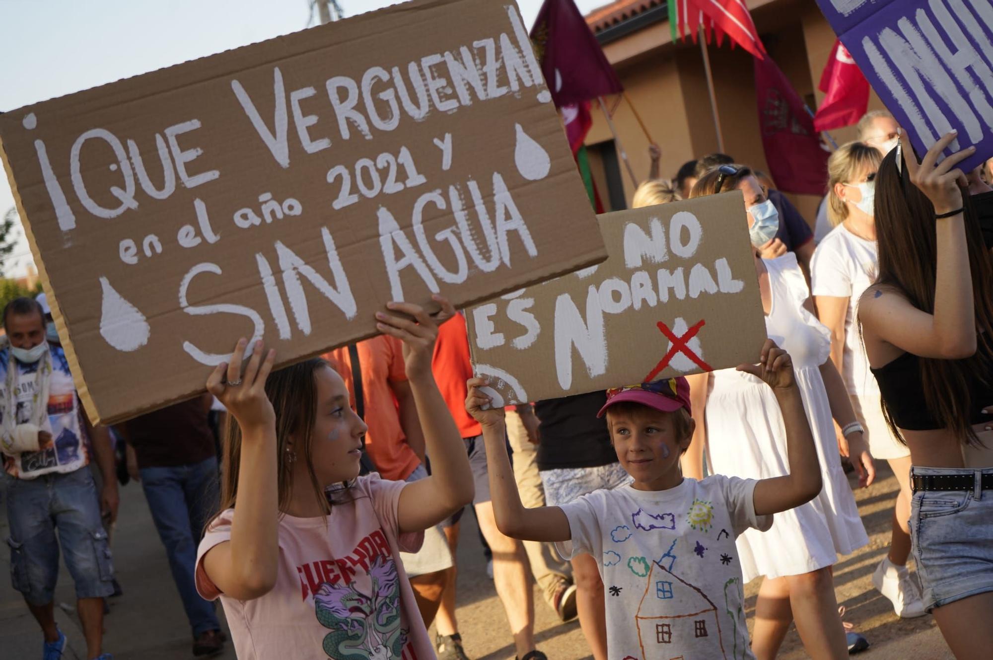 Manifestación contra el vaciado de Ricobayo.