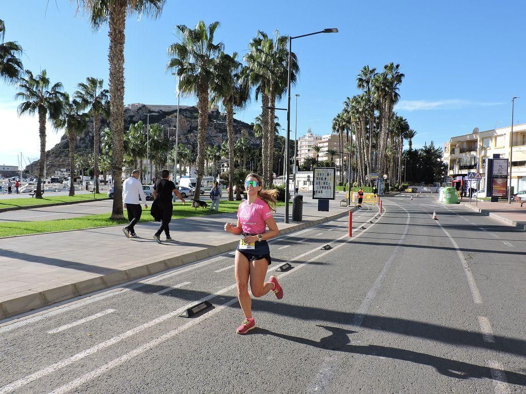 Estos todas las imágenes de la Media Maratón de Águilas