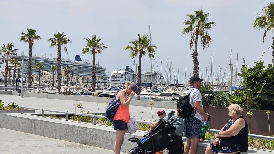 El puerto de Alicante recibe hoy dos cruceros con más de 8000 pasajeros