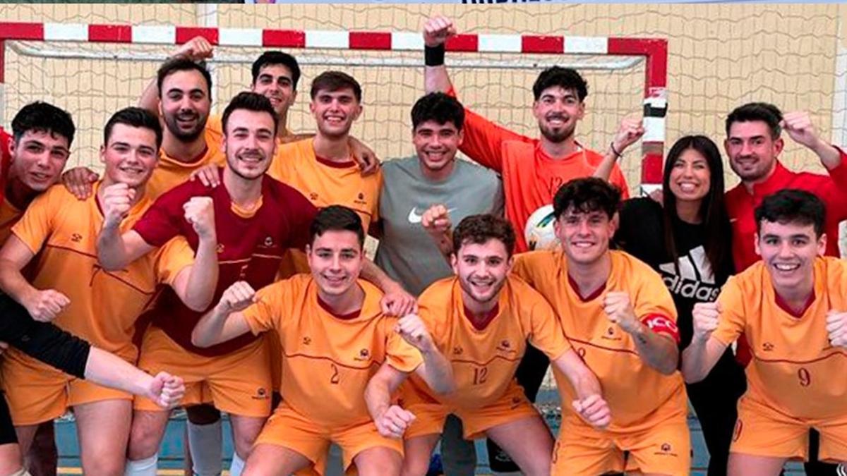 La selección cordobesa de fútbol sala de la UCO celebra su clasificación.