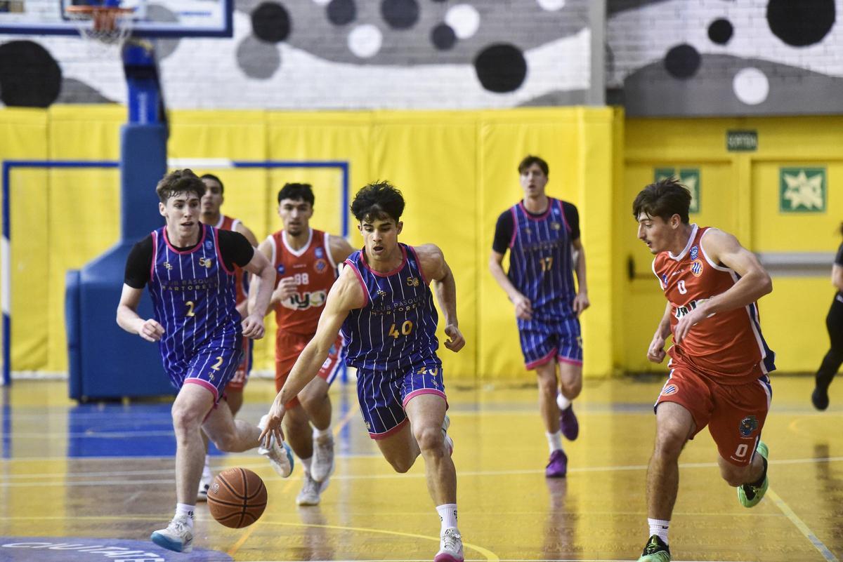 Gerard Bascuñana condueix una ràpida transició en el partit d’ahir