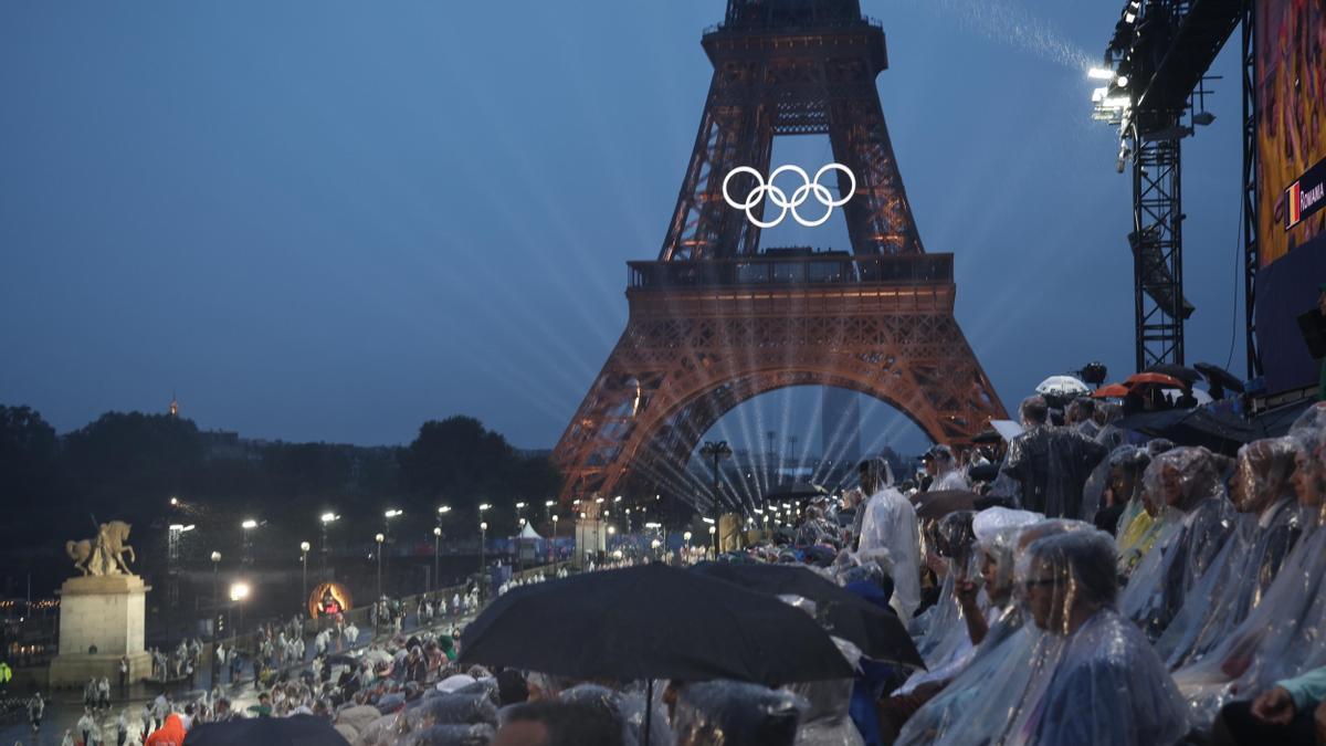 La lluvia marcó la ceremonia de inauguración de los Juegos.