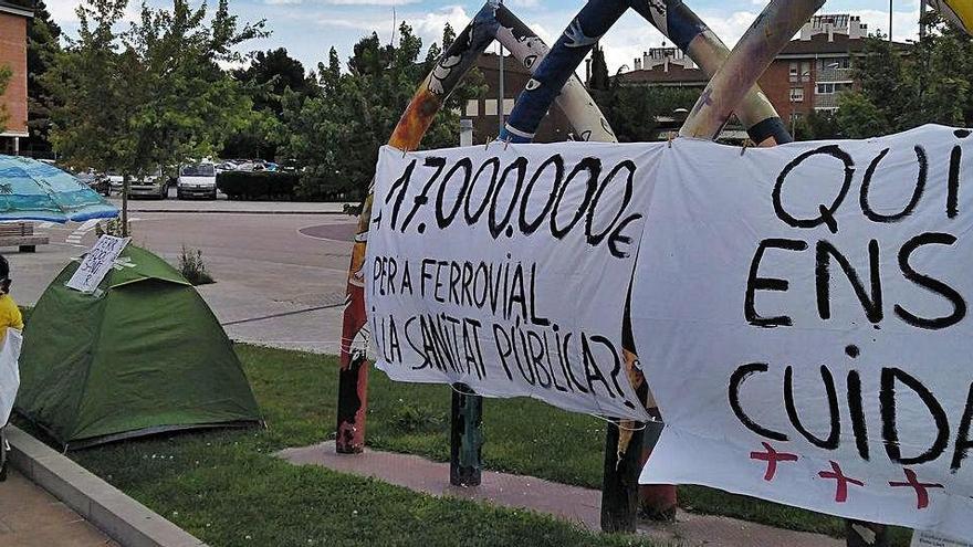 Protesta a Manresa contra l&#039;adjudicació del rastreig de la covid-19 a Ferrovial