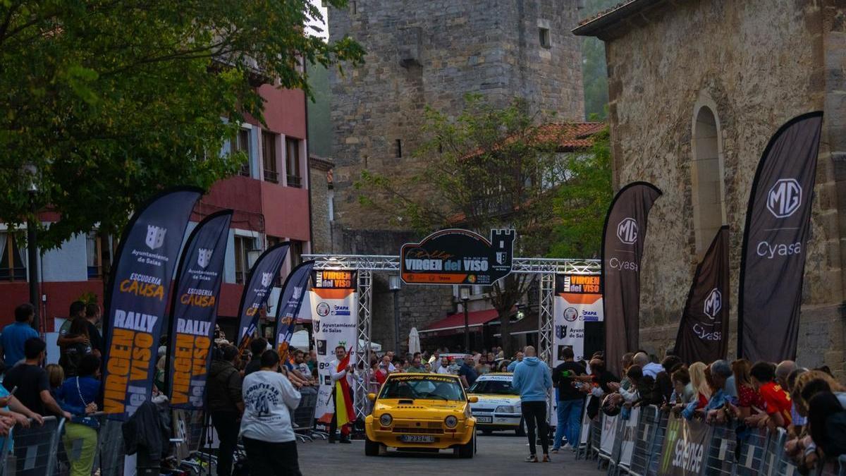 Ceremonia de salida del rally, en la pasada edición.