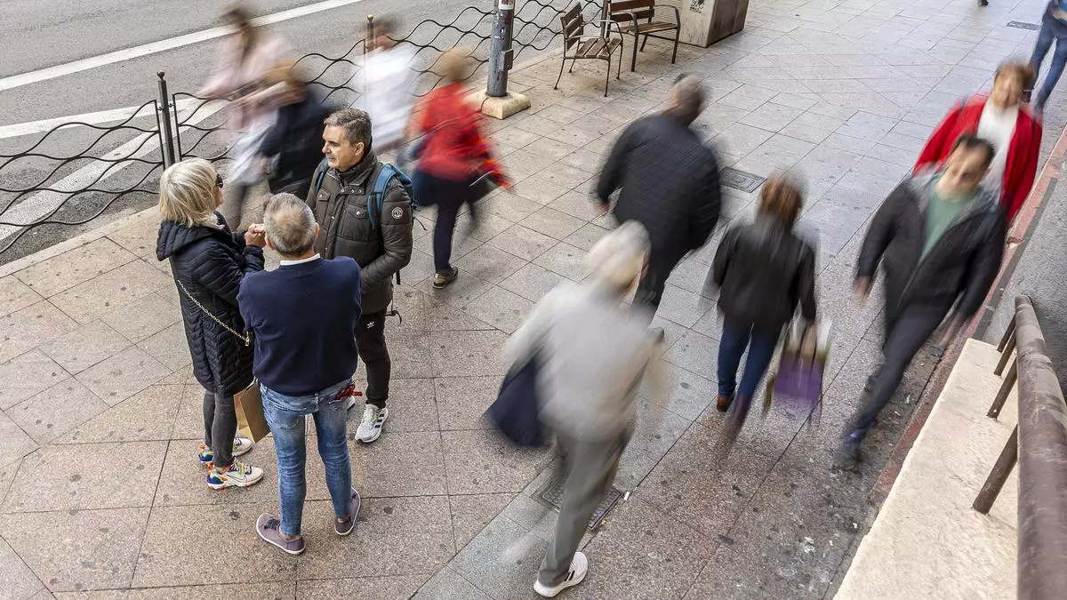 El gran comercio de Alicante baja la persiana los domingos hasta junio