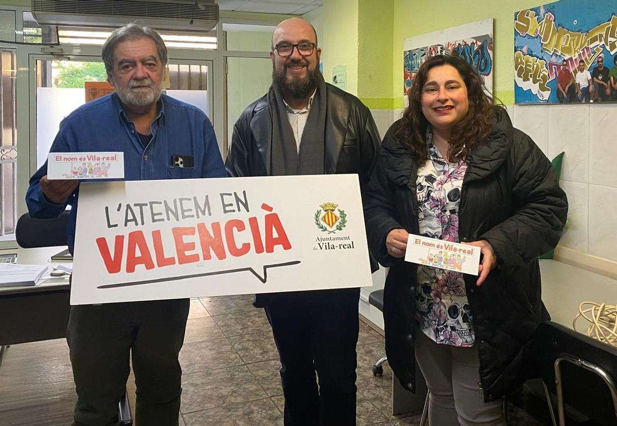 Una de las entidades vecinales que han visitado los ediles Cortells y Caravaca es la del barrio de Cervantes.