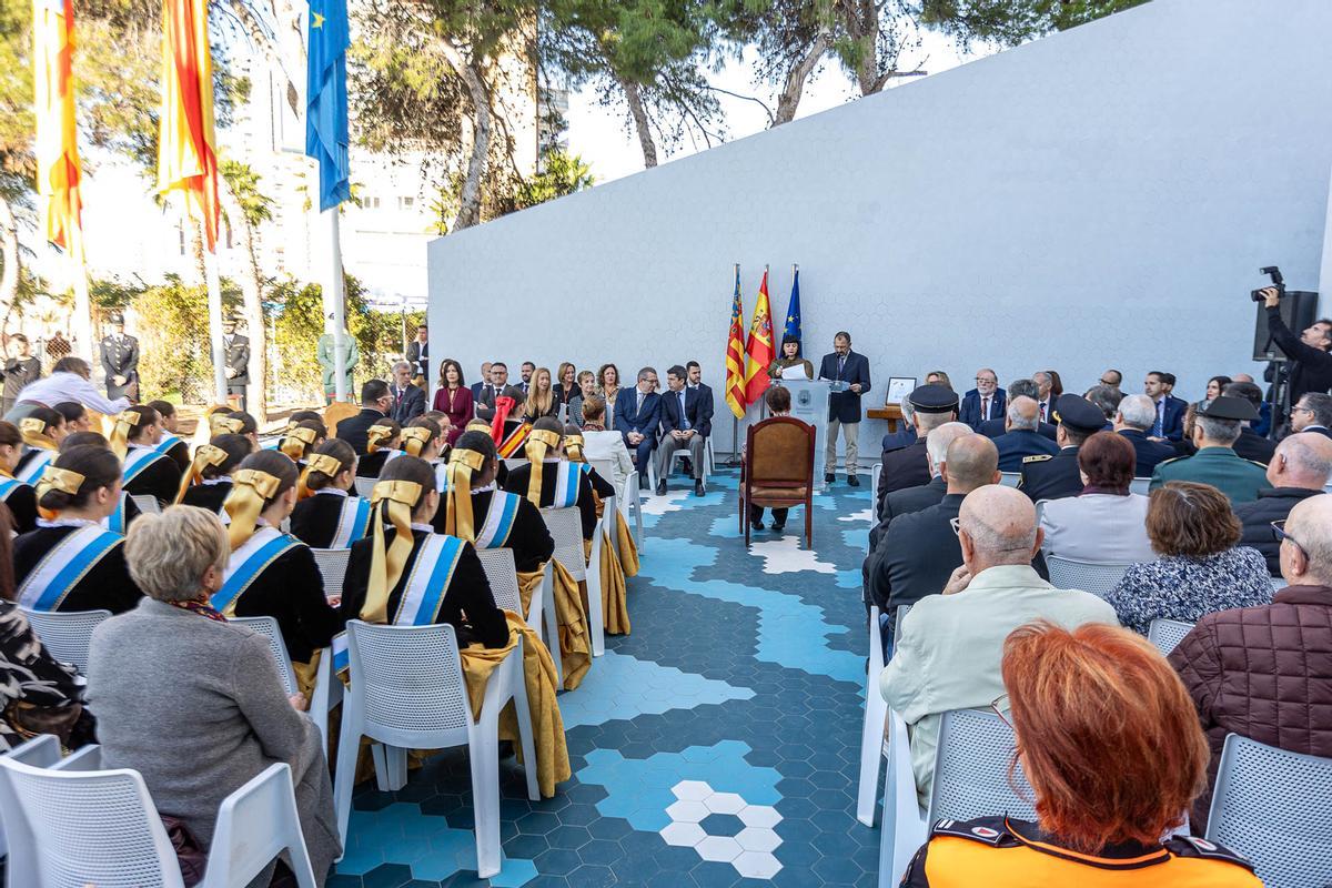 Mazón celebra el Día de la Constitución en Benidorm
