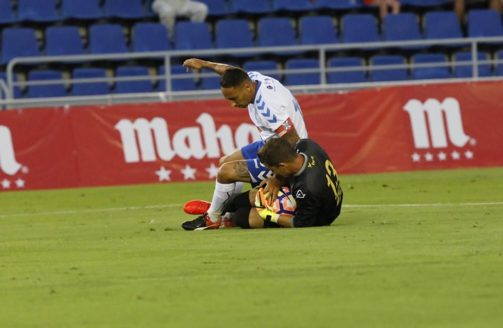 Delia Padrón Partido Copa Mahou entre el Tenerife y Las Palmas , Heliodoro Rodriguez Lopez