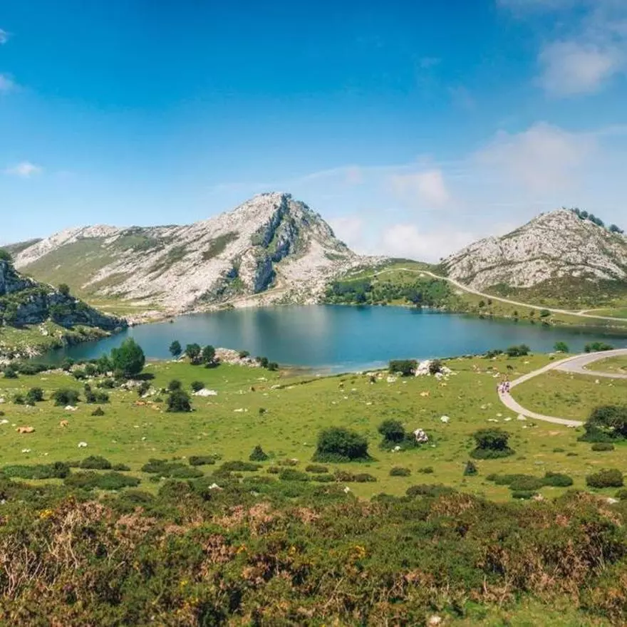 La carretera de Covadonga a los lagos: un road trip panorámico inesperado