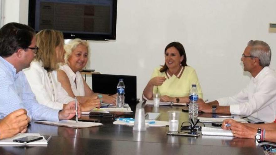 María José Catalá, con su equipo de concejales para la presente legislatura.