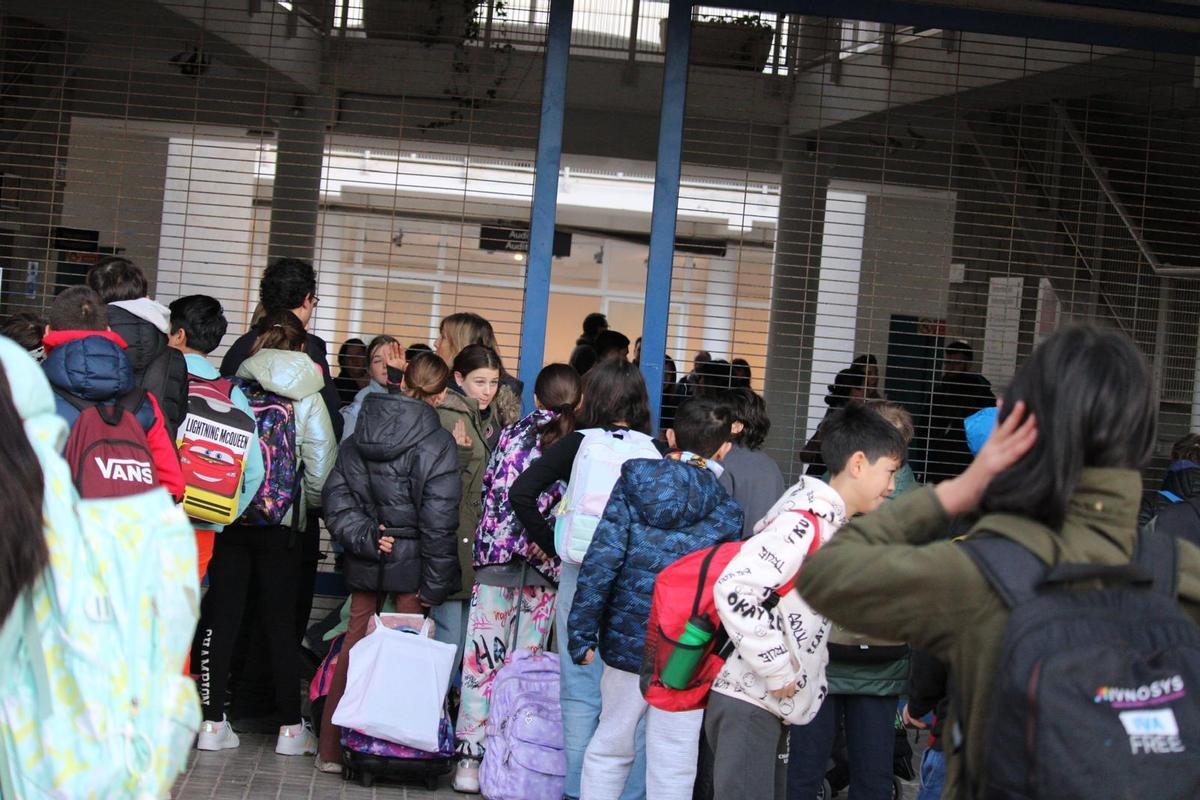 Primer día de clase en la Casa de Cultura de 150 alumnos del colegio Altamira de El Campello