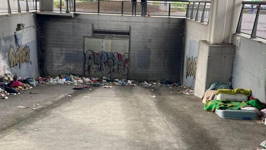 El espacio bajo el puente de Carlos Marx donde sucedió la agresión.