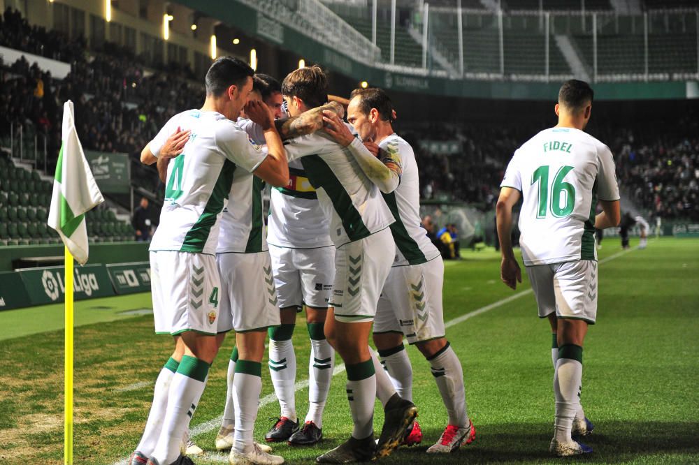 Las mejores fotografías del partido entre el Elche y el Racing de Santander