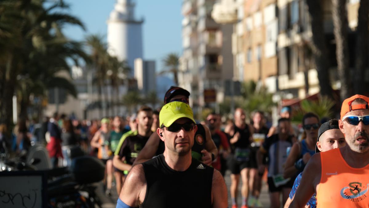 Las imágenes de la Zurich Maratón de Málaga