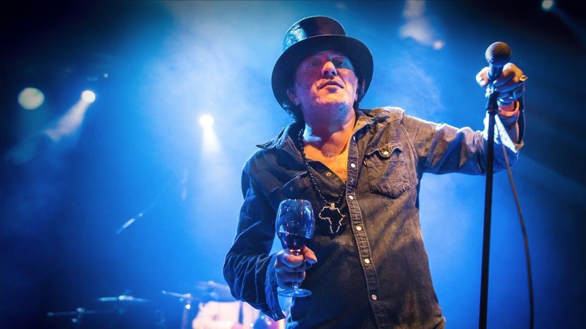 Rachid Taha en la Sala Apolo de Barcelona, en 2014