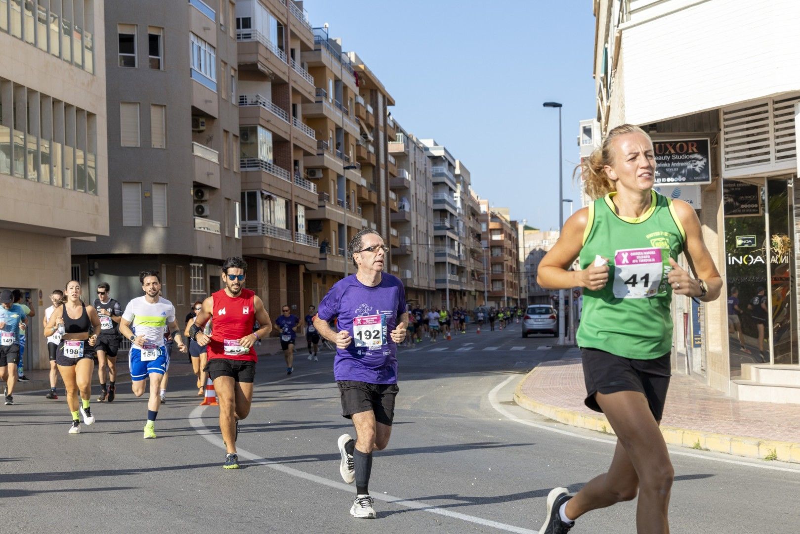 Así fue en imágenes una nueva edición de la carrera solidaria de AFA Torrevieja