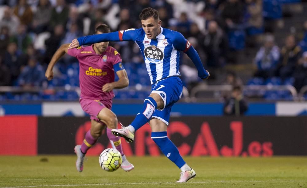 El Dépor cae en Riazor ante Las Palmas