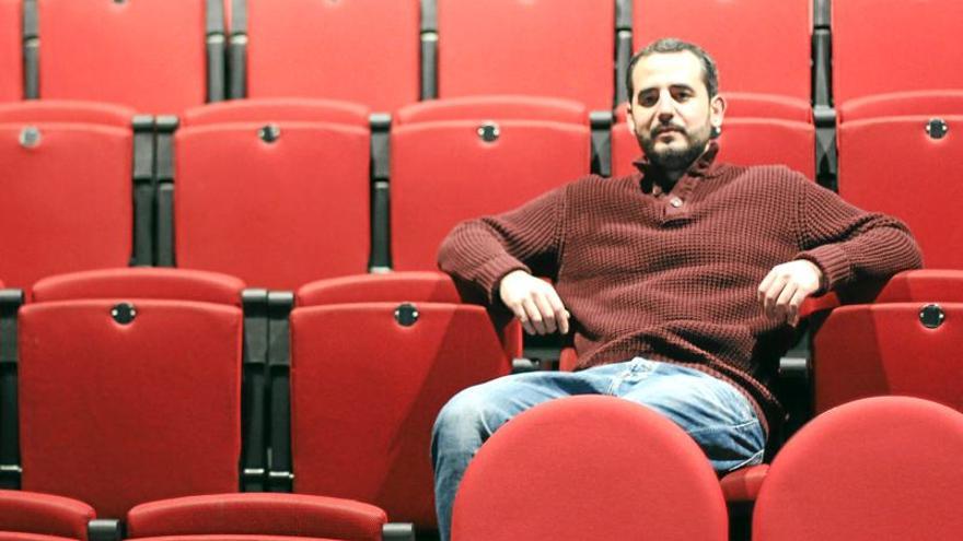 &quot;El lenguaje del teatro y del fútbol es universal&quot;