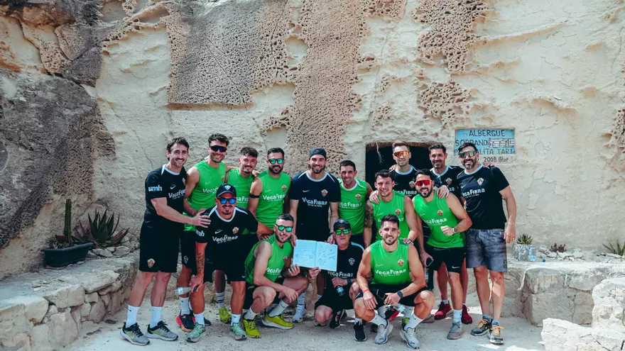 El Elche vuelve al Cau de Mariano Ros tras la consecución del ascenso