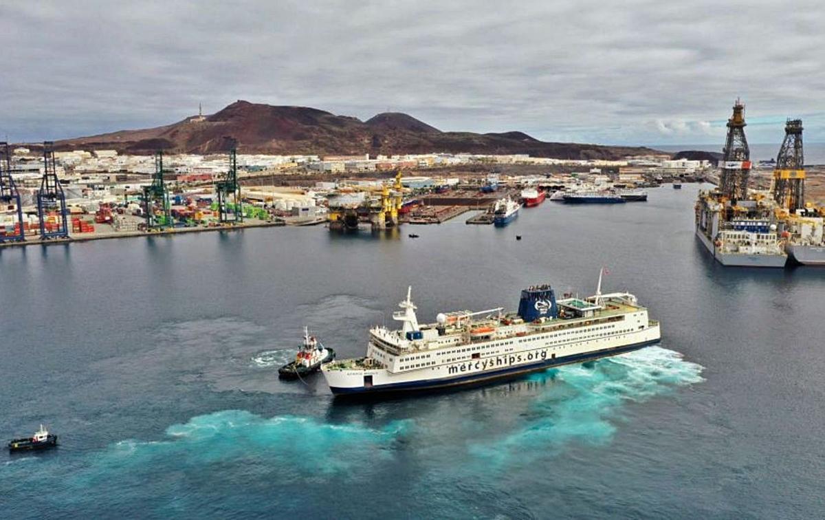 Puesta a punto  del ‘Africa Mercy’ |