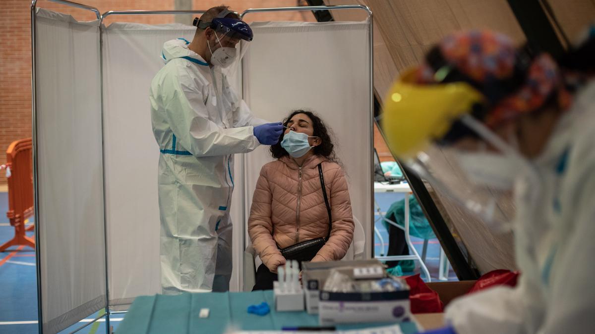 Realización de un test de coronavirus en Zamora