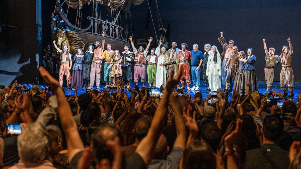 Dagoll Dagom cierra 50 años de trayectoria con la última función de Mar i Cel en el Teatre Victòria