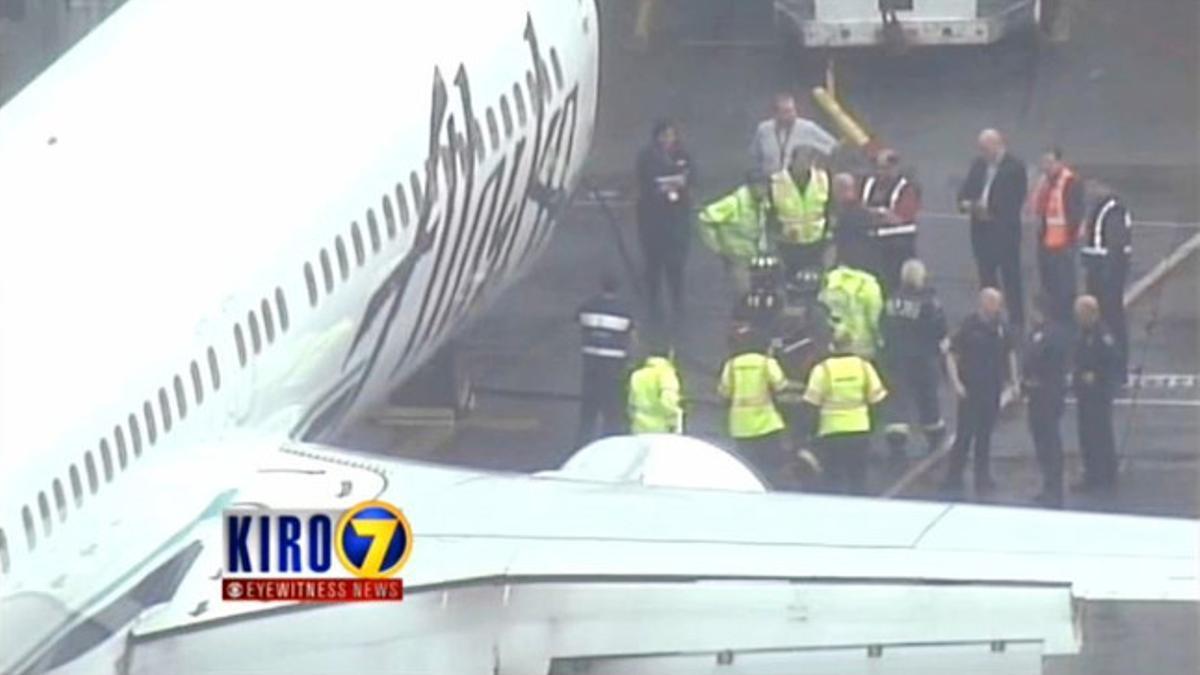 rescate maletero atrapado en la bodega de un avión
