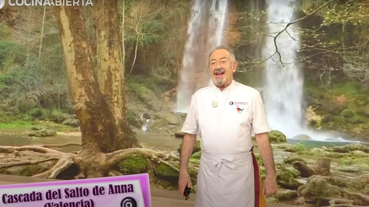 Karlos Arguiñano, ante la imagen del Salto de Anna, en su programa de este lunes.