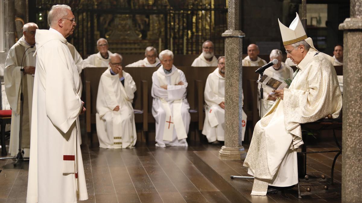 L'ordenació sacerdotal de Carles Sánchez, l'última que s'ha fet al Bisbat.