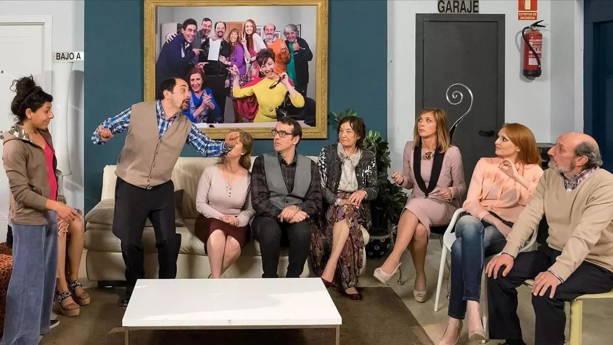 Reunión de la comunidad de vecinos de la serie 'La que se avecina'.