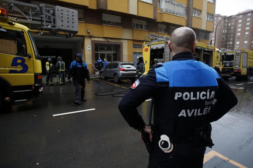 Incendio en un garaje de la calle Doctor Marañón de Avilés