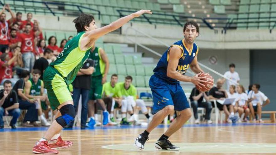 El UCAM Murcia vence con Berni Rodríguez, ex capitán Unicaja, como protagonista