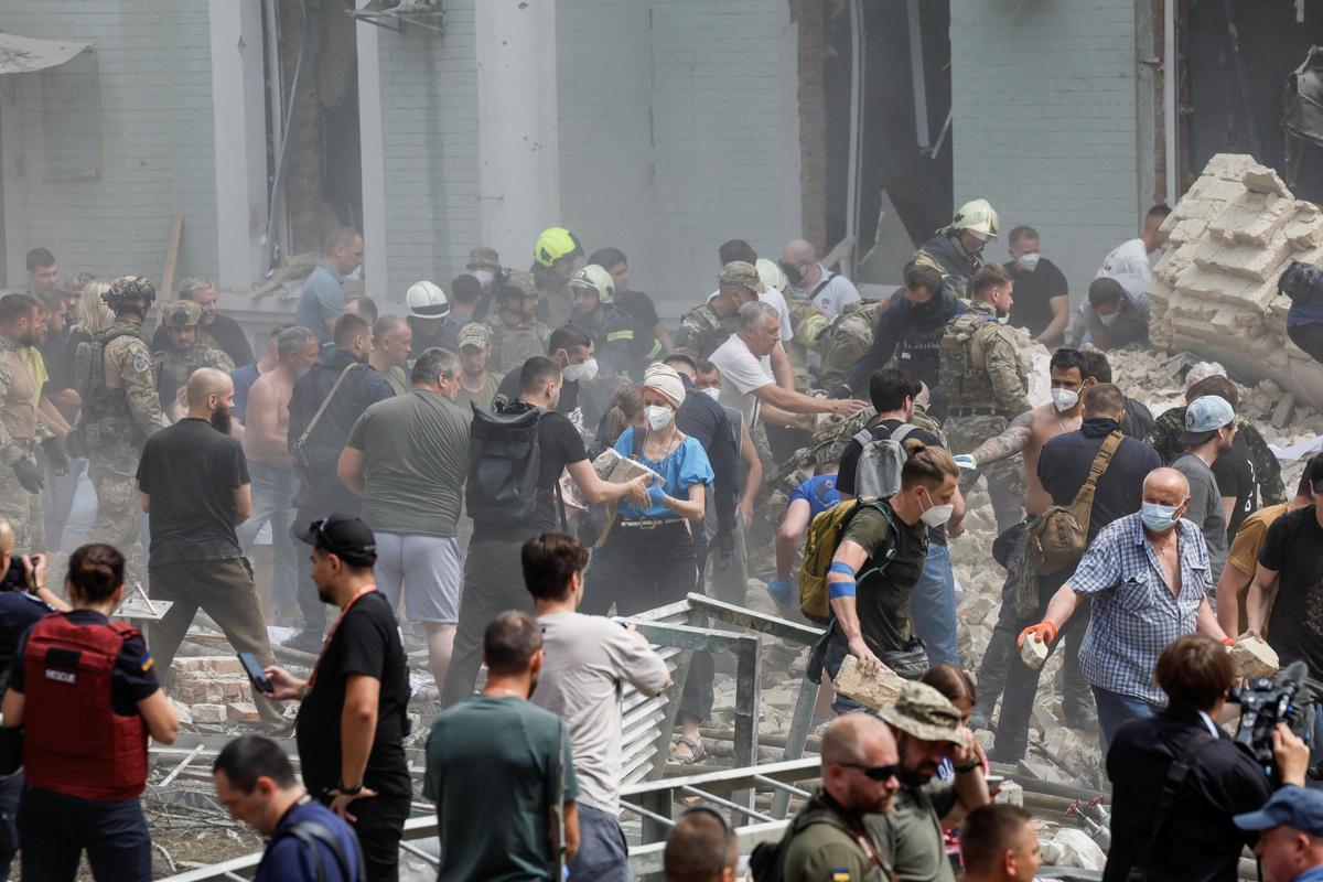 Rusia ataca con misiles un hospital infantil en Kiev