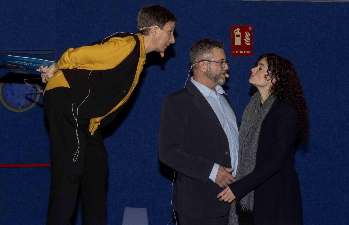 Gildo Casamayor presenta su nueva novela, «El Cobarde», en el Club INFORMACIÓN