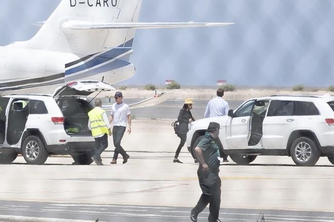 FUERTEVENTURA - Marion Cotillard y Brad Pitt  aterrizan en Fuerteventura - 23-05-16