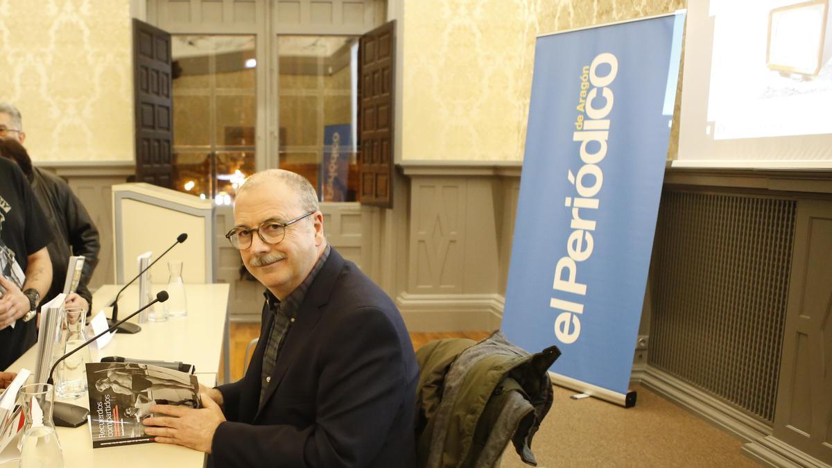 Rafael Castillejo, durante la presentación de &#039;Recuerdos Compartidos&#039;, publicado por EL PERIÓDICO DE ARAGÓN.