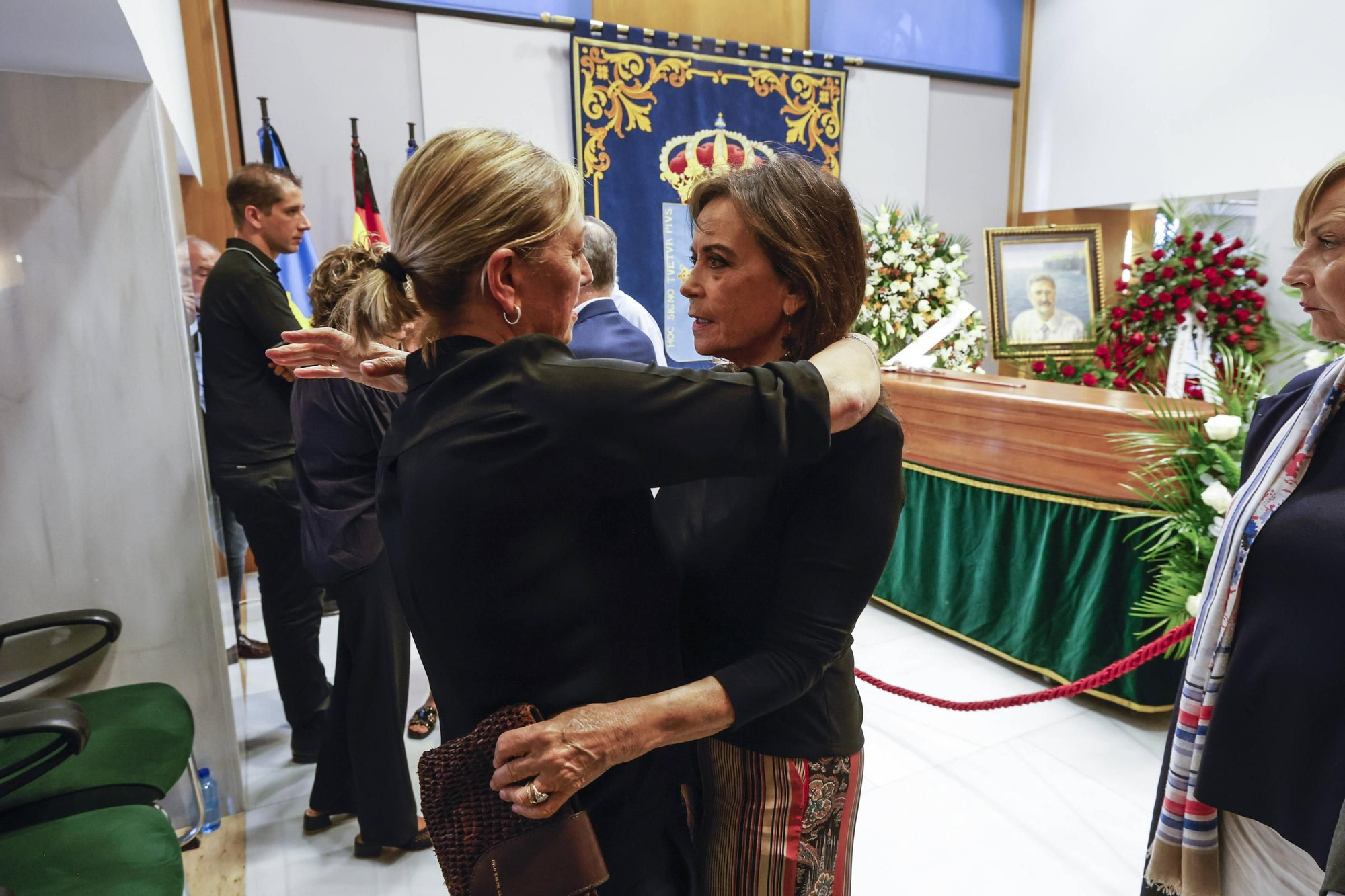 EN IMÁGENES: Capilla ardiente del expresidente de Asturias Antonio Trevín en el palacio de Presidencia