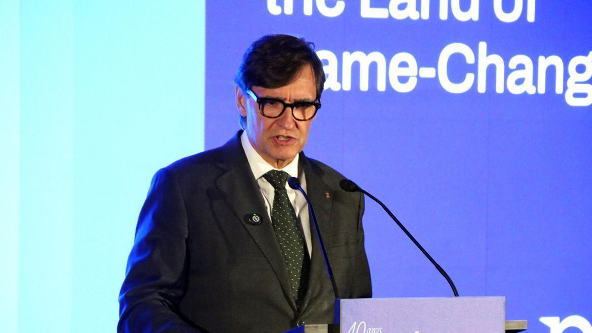 Illa reclama 'coherencia' ante los empresarios: 'Si reclaman intervenir el mercado de la energía, ¿por qué no el de la vivienda?'