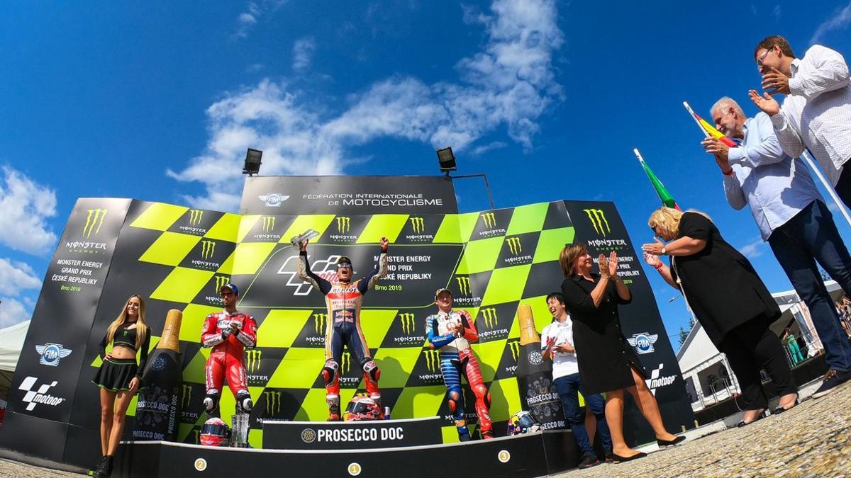 Marc Márquez, en lo más alto del podio en Brno