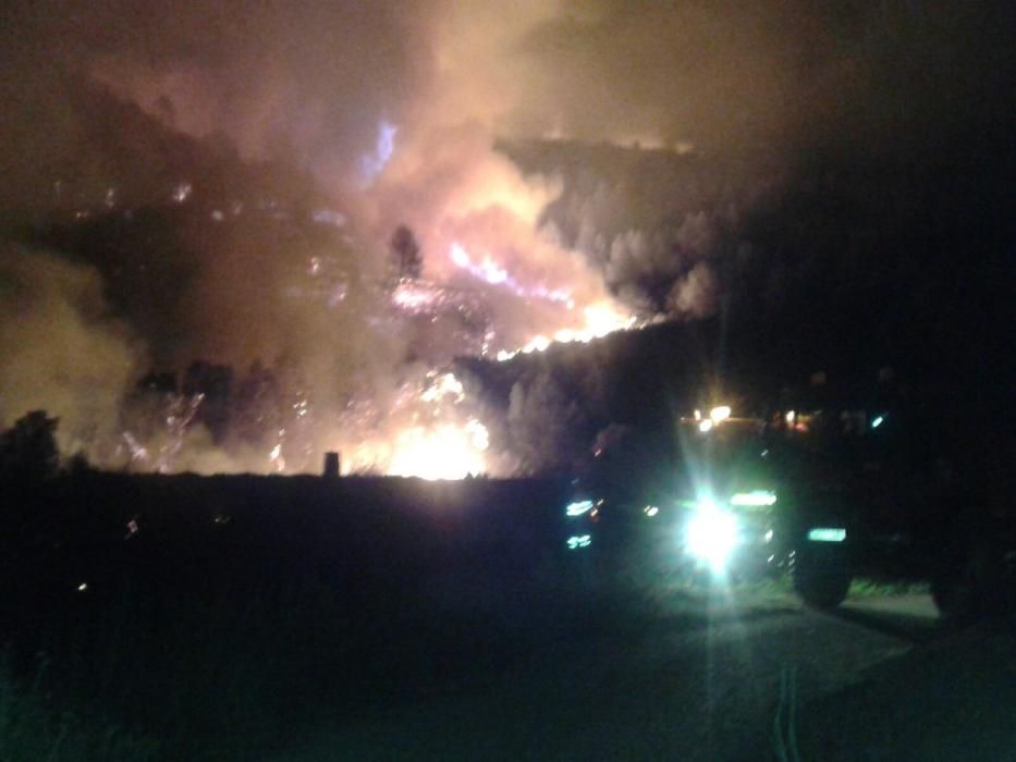 Incendio forestal en Bolbaite (Valencia)