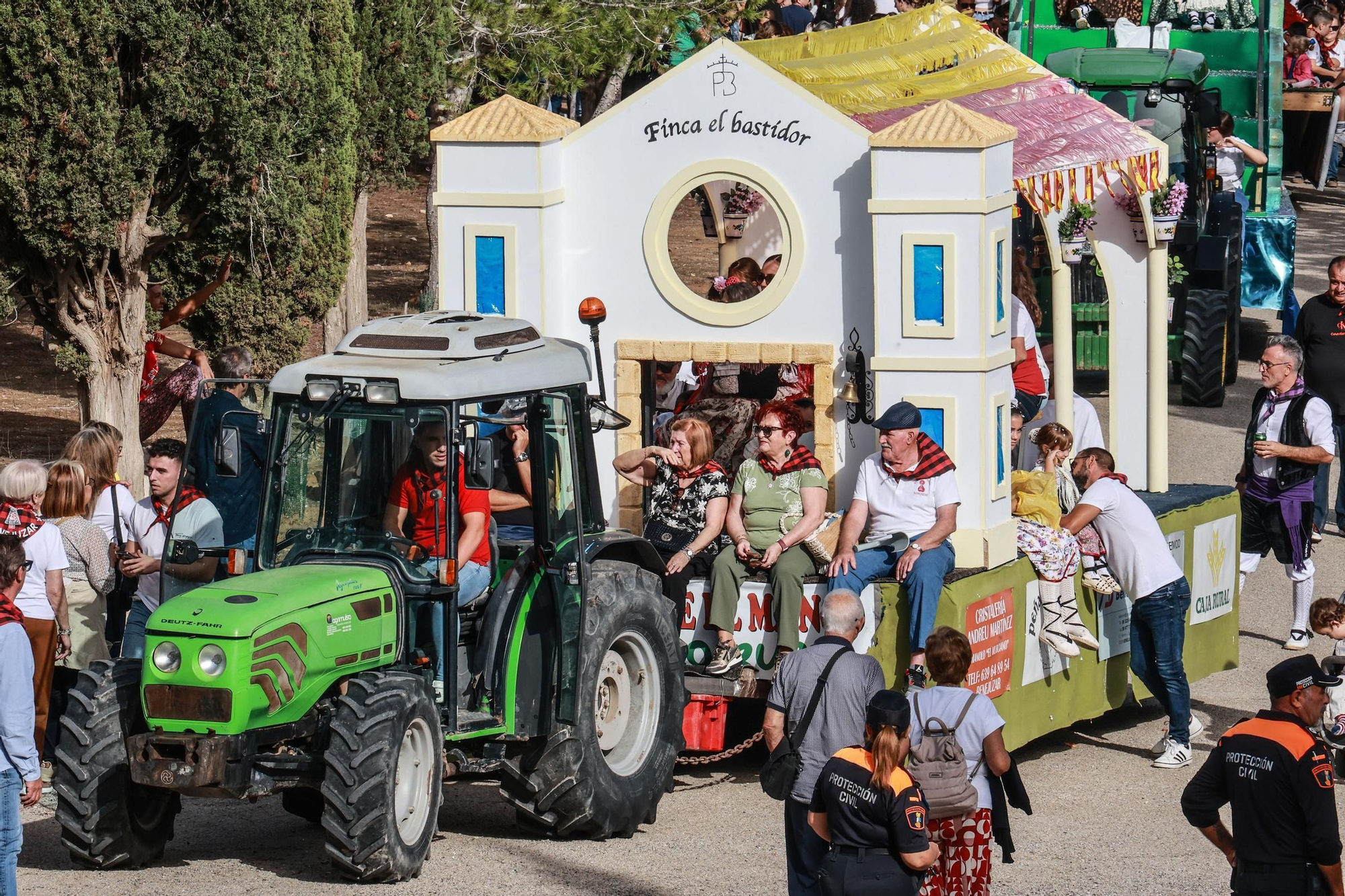 Así ha sido la romería en honor a la Virgen del Pilar en Benejúzar, en imágenes