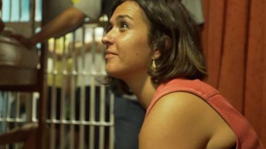 Alejandra Andrade estrena programa visitant una presó del Perú.