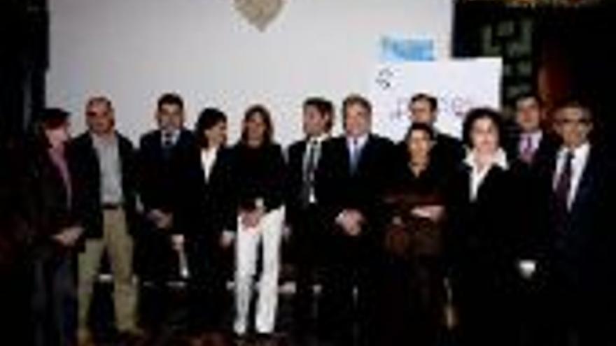 Diputación entrega los Premios Pyma 2003