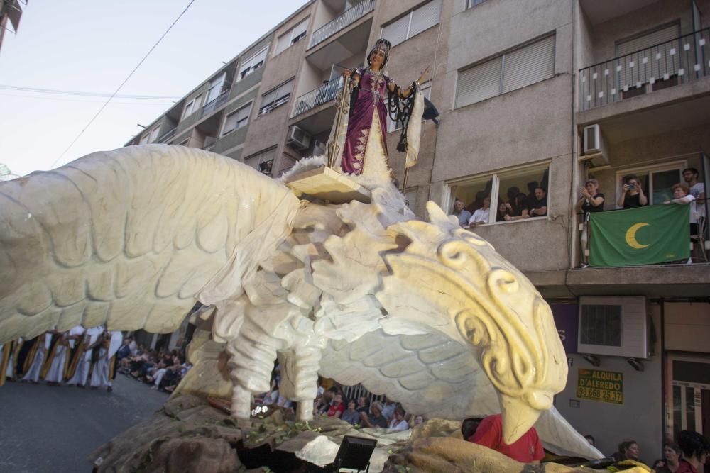 La Entrada Mora despliega poderío en Crevillent