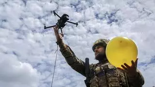 Ucrania utilizó drones y 'software' de 2009 para destruir parte de la bombarderos estratégicos de Rusia