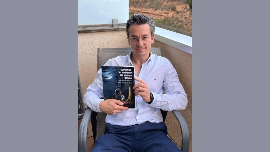 L’autor de Clarà, Xavier Solé i Pla, presenta una de les novetats locals de Sant Jordi a Solsona
