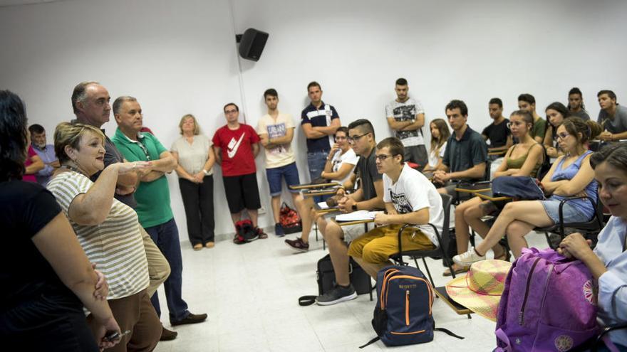 Inicio de curso en la escuela de capataces de Catarroja.