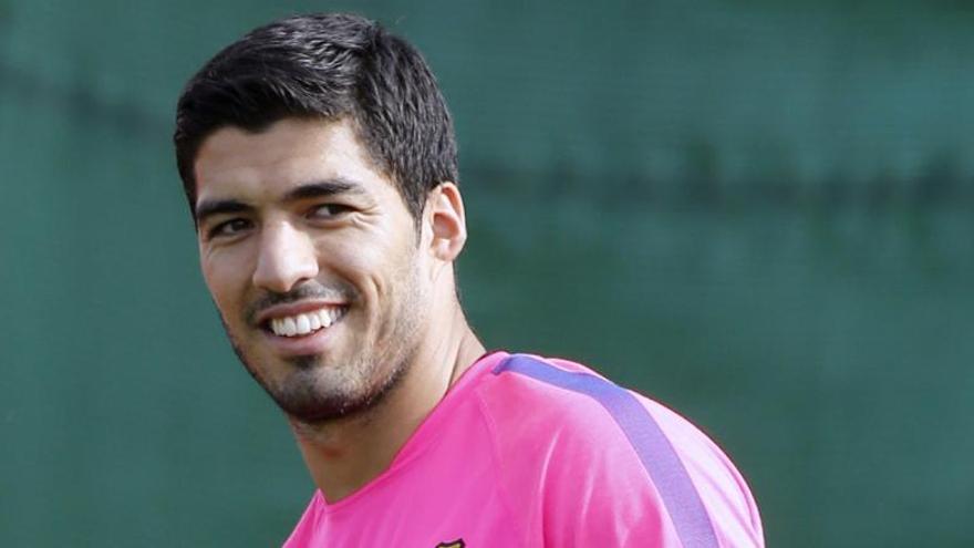 Luis Suárez ya se entrena con el Barça.