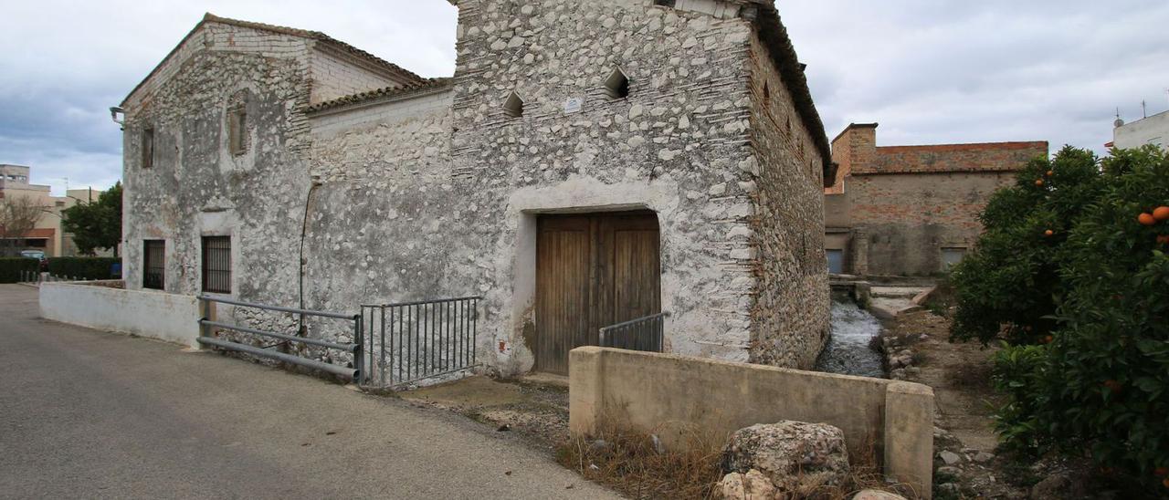 El Molí Vell de Beniflà, situado en el camino que conduce al cauce del río Serpis.                                                                                                                                       levante-emv